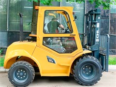 Вилочный дизельный автопогрузчик CHL 3,5 т высокой проходимости, полный привод 32056